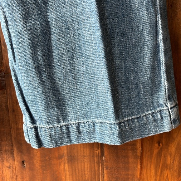 Gap Jeans - Picture 3 of 4